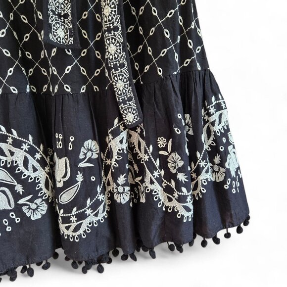 Anthropologie Marisol Size 6 Boho Black & White Embroidered Off-Shoulder Dress - Picture 7 of 11
